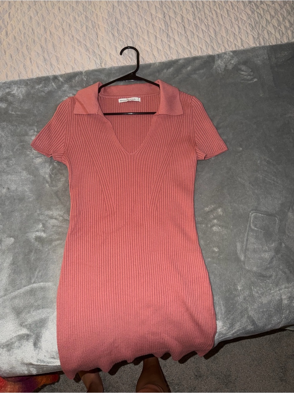 Abercrombie & Fitch Collared Ribbed Knit Dress